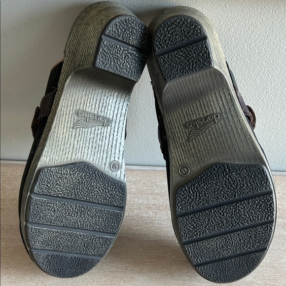 Dansko Women’s Classic Black Leather Clogs – Woven Strap, Comfort Mules, size 40 - Picture 7 of 7